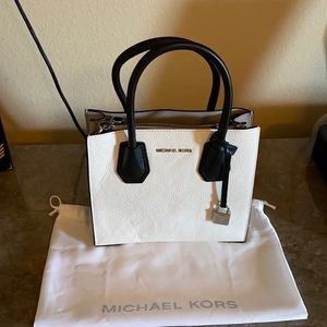 MK purse